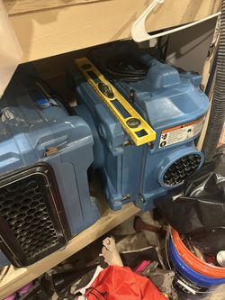 air Air Scrubber, And Dehumidifier 900 each