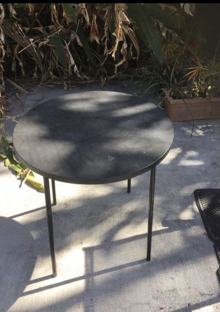 27 inch diameter hard plastic table for indoor or outdoor