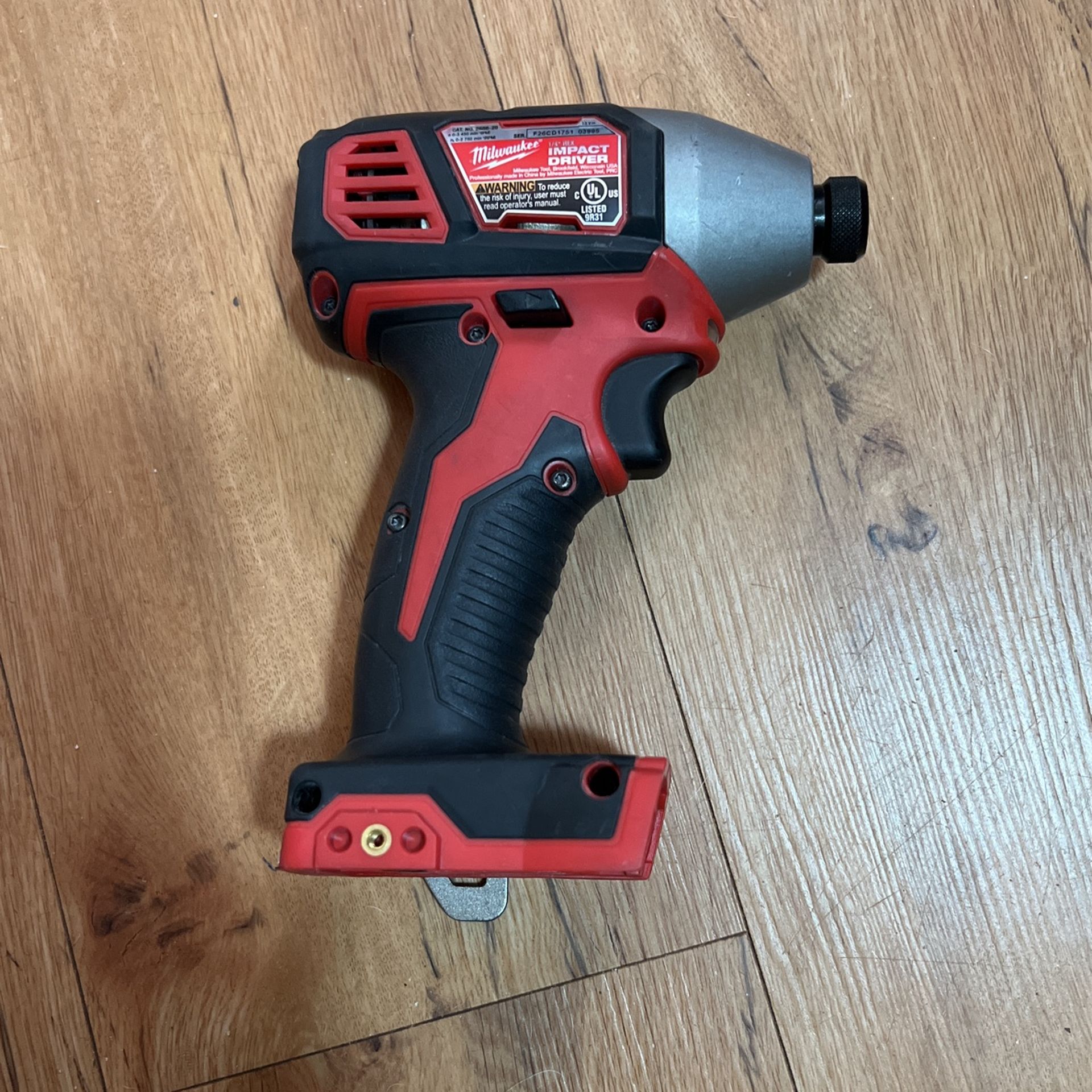 Milwaukee Impact  Drill M 18