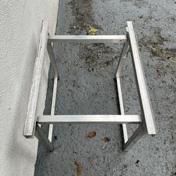 Aluminum stand for air conditioner