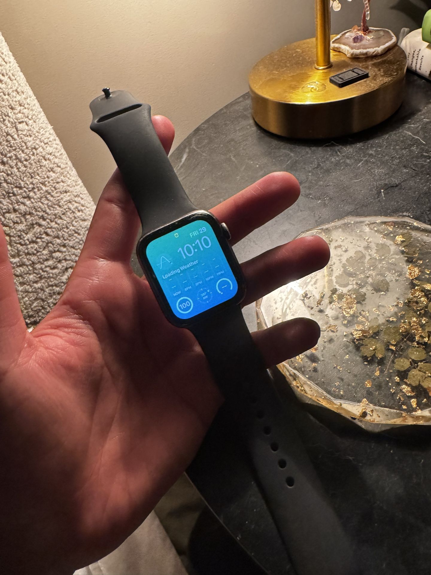 Apple Watch Series 5 GPS, 44mm Space Gray Aluminum Cadr With Black Sport Band