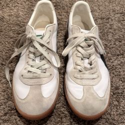 Size 11 Men Puma Shoes