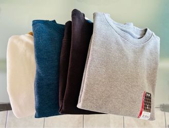Boy sweaters size Medium (8)