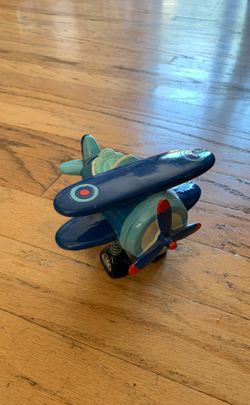 Airplane piggy bank, great condition