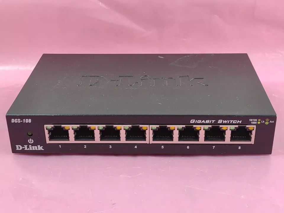 D-Link 8 Port Gigabit Ethernet Switch DGS-108 Metal Case. No Power Cord