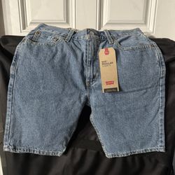 Men’s Brand New Levi’s Shorts Size 30
