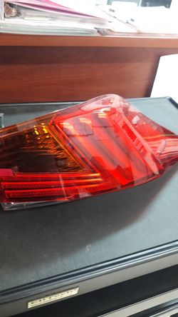 2016 Lexus is200t taillamp