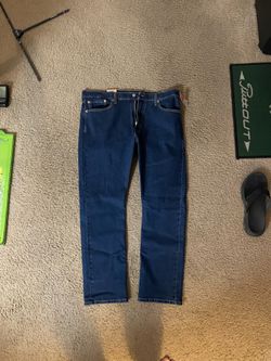Brand new Levi 513 straight leg 36x30 with tags.
