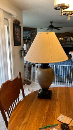 31 inch heavy ceramic lamp that just needs to be rewired
