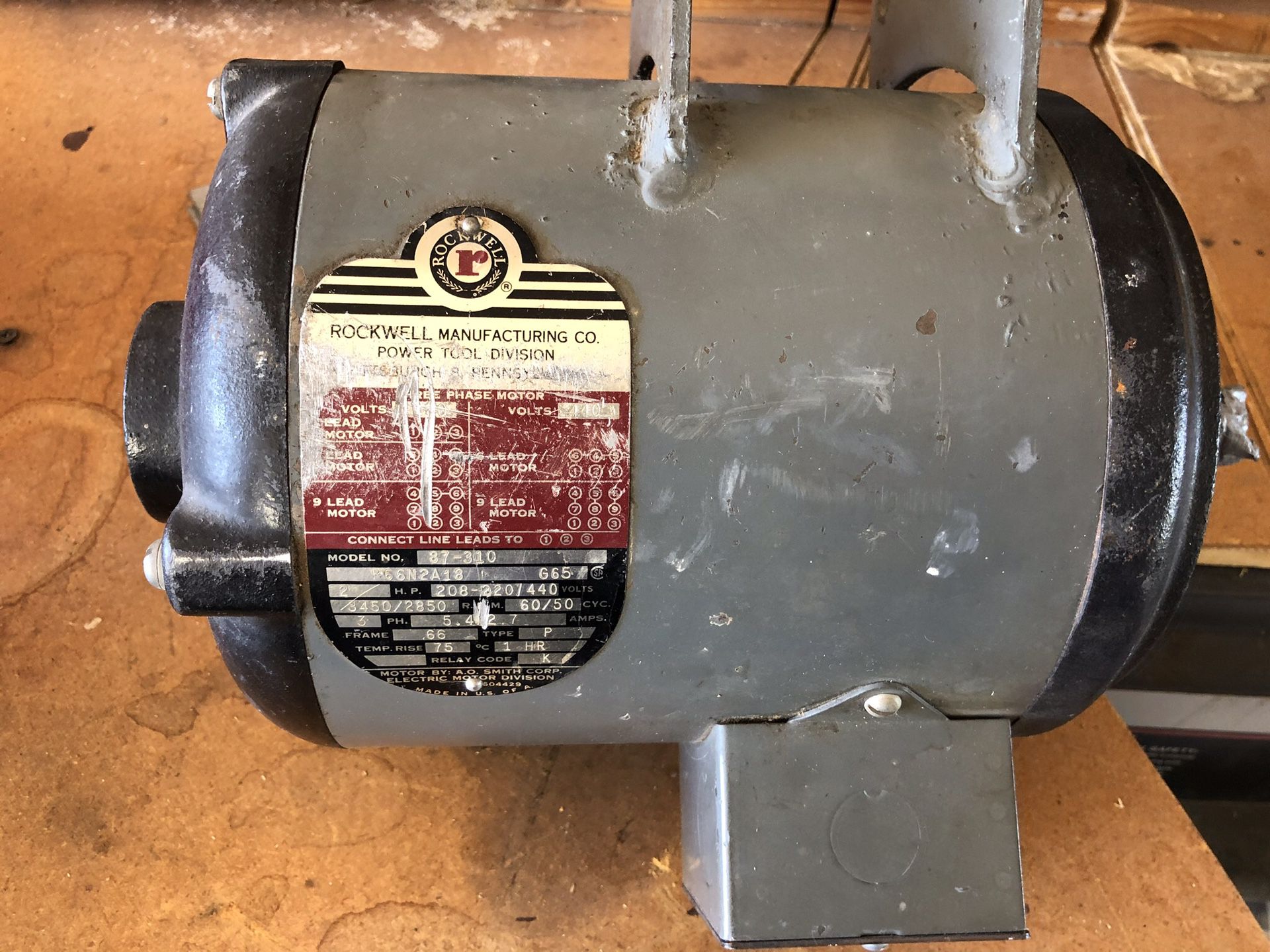 VINTAGE Delta Rockwell Unisaw 3 Phase Motor. 2 HP, 3450 RPM. Model 87-310. Used as table saw.