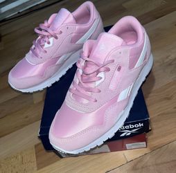 Size 5Y Pink Reeboks 