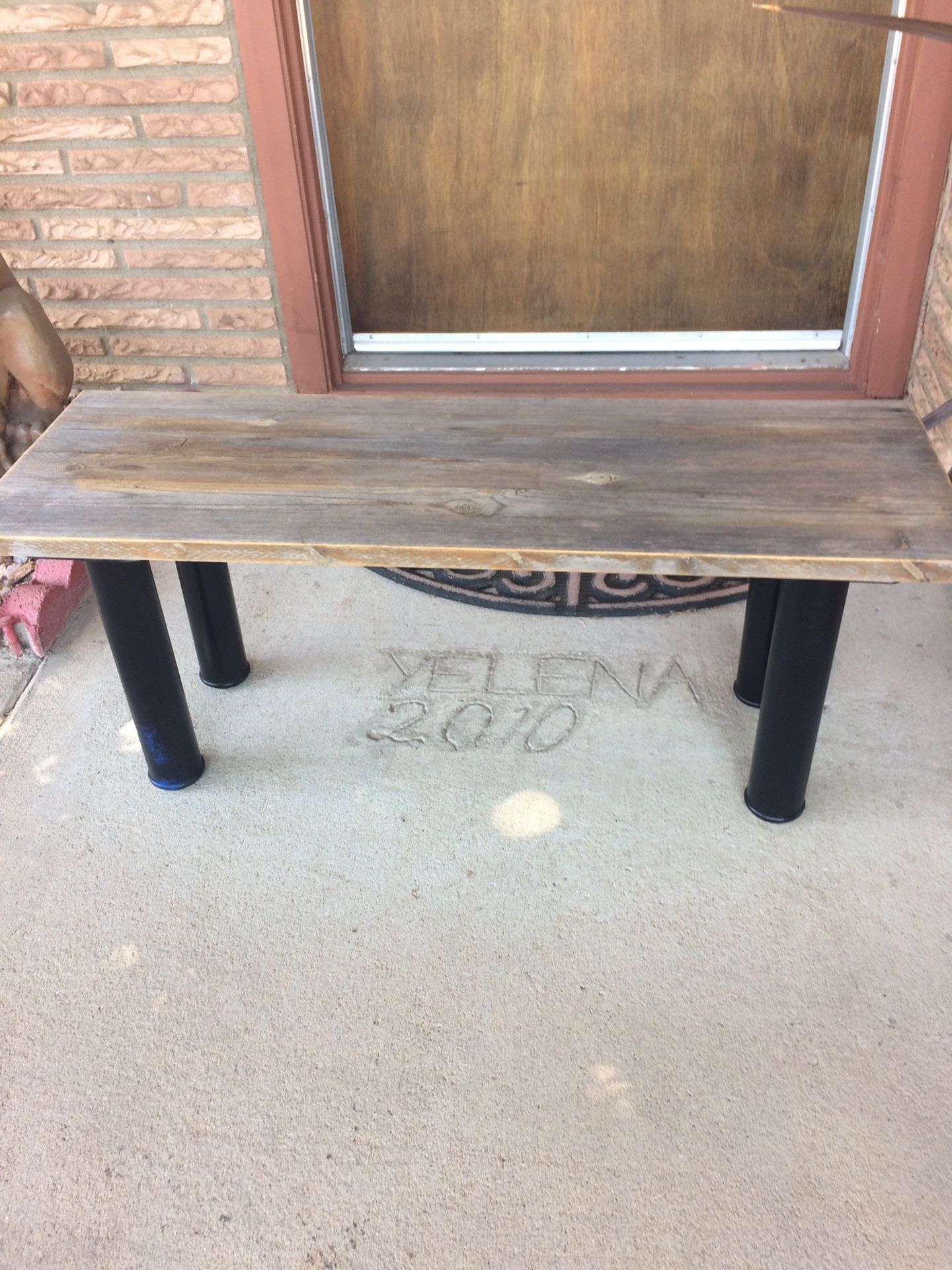 BENCH - 35x12x15” h. RUSTIC WOOD TOP - BLACK IRON LEGS. Pick up in Escondido $34.00