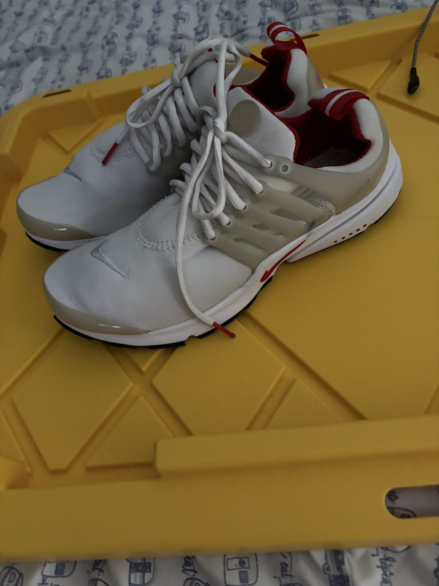 Nike presto Running Tennis Shoe Sz 9