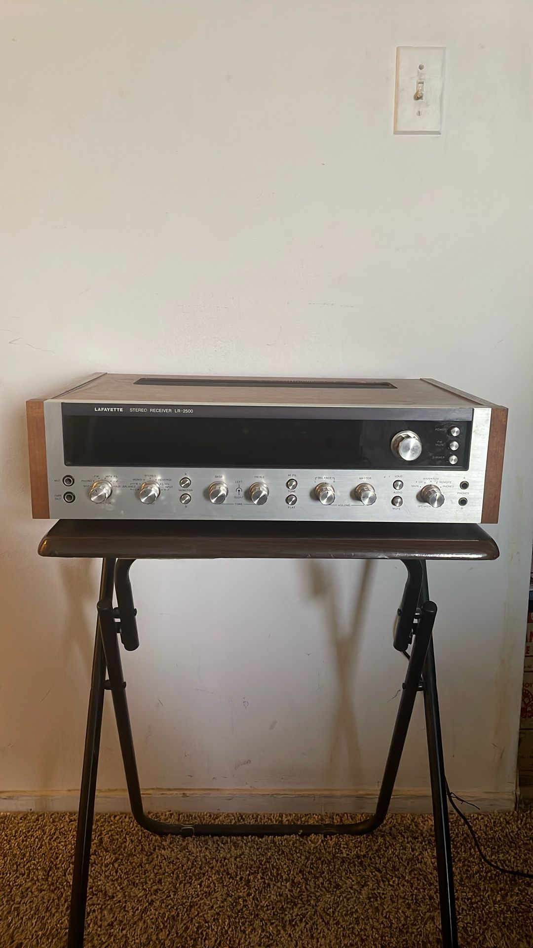 LAFAYETTE  LR-2500 STEREO RECEIVER  W/WOOD VU-METERS  JAPAN W/PHONO(1974)