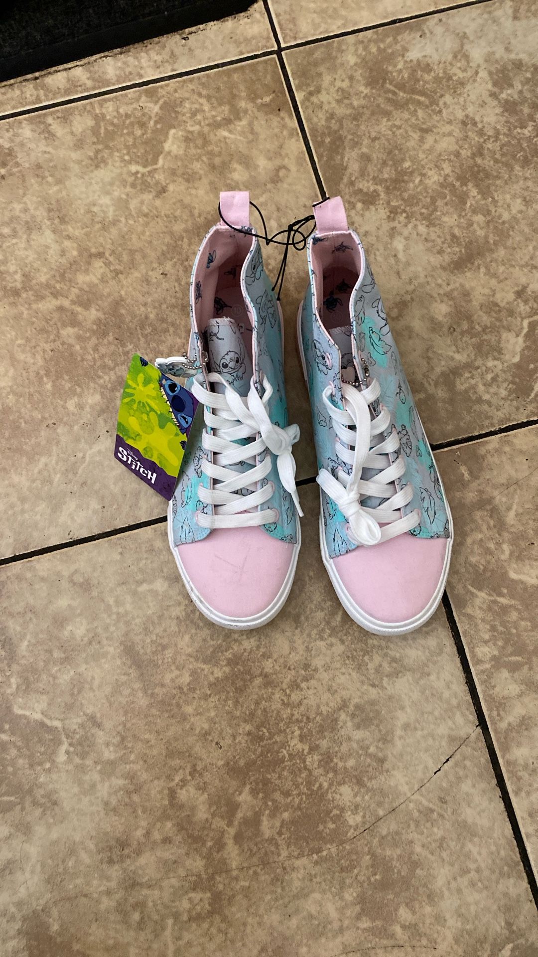 Tennis Shoes