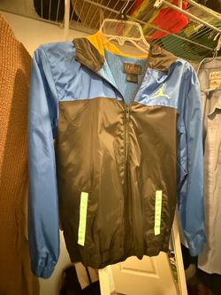 Boys Jordan wind breaker