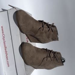 City Classified Suede Edge Ankle Boots