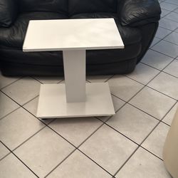 Wheels table