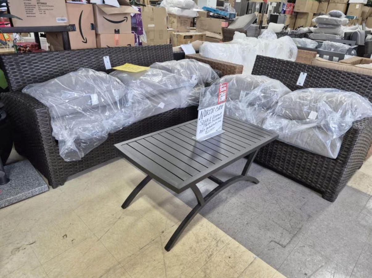 North Cape Sofa, Loveseat and Table Set