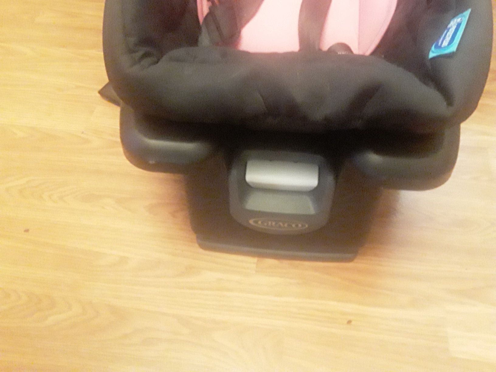 New Graco Snugride 35 lite Infant carseat
