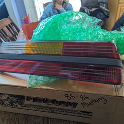 1985-6 Ford Mustang rear tail light lens Right Side