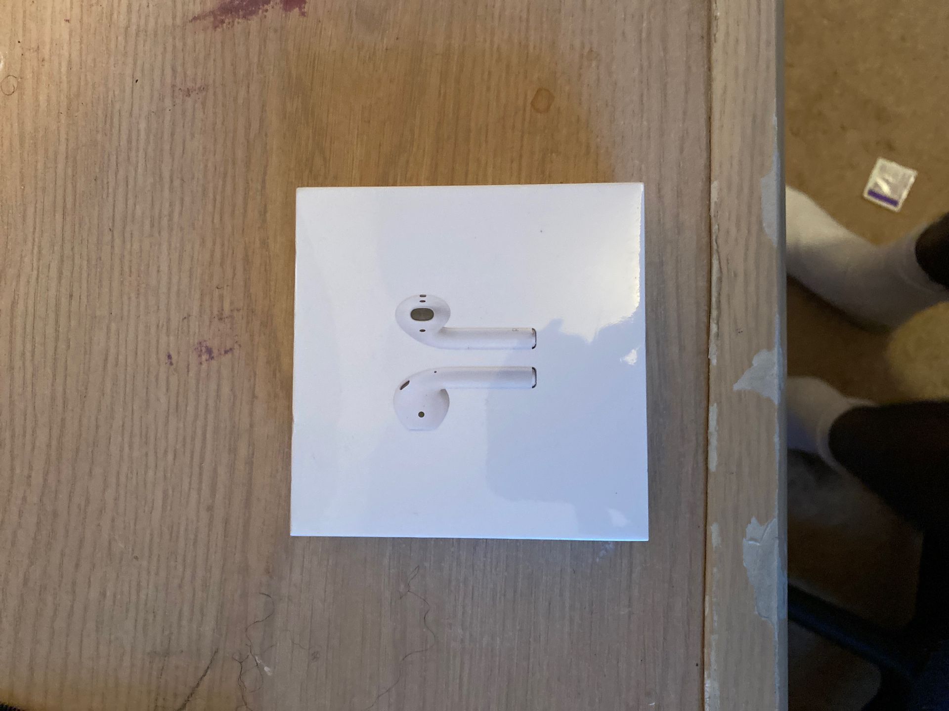 Apple AirPods with Wireless Charging Case