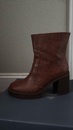 Women boots