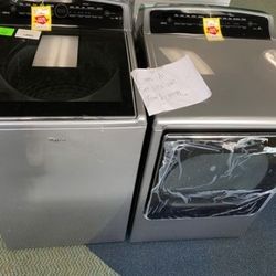 WHIRLPOOL WASHER AND GAS DRYER SET   HLX