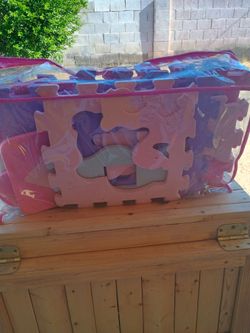 Moving sale