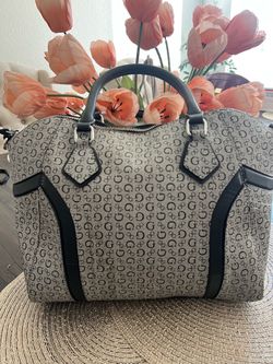Guess purse