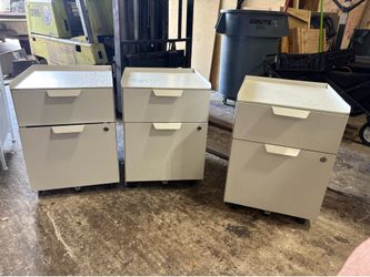 Gabinetes de metal