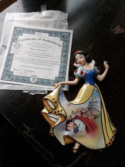 Bradford exchange disney princess wall plaque