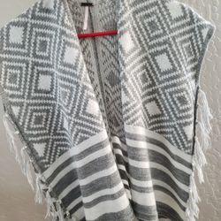 Girls Poncho Sweater Size 7