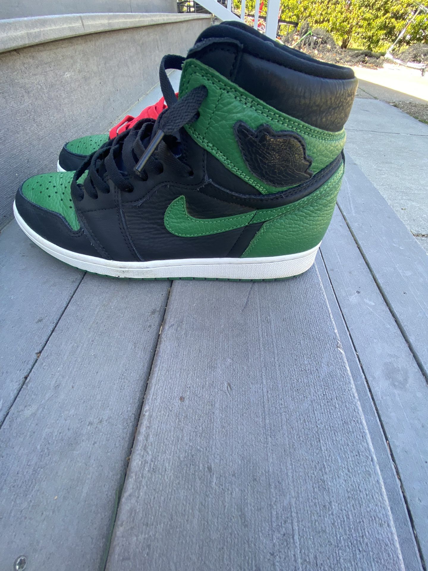 jordan 1 pine green