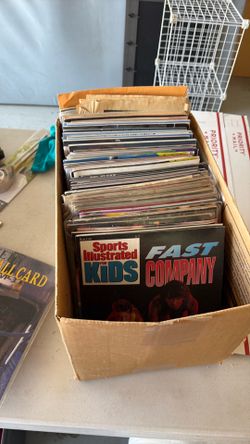 Sports cards magazines w/cards inside