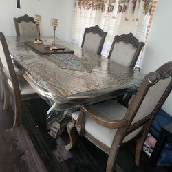Dining table with 6 chairs
