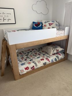 Max and Lily Twin Low Bunk Bed Natural Wood and White