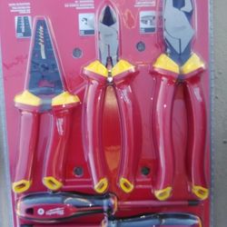 Milwaukee Tool Set
