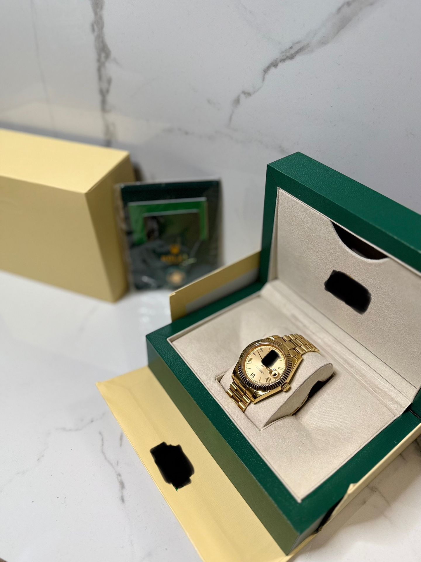 Men’s Luxury Watch