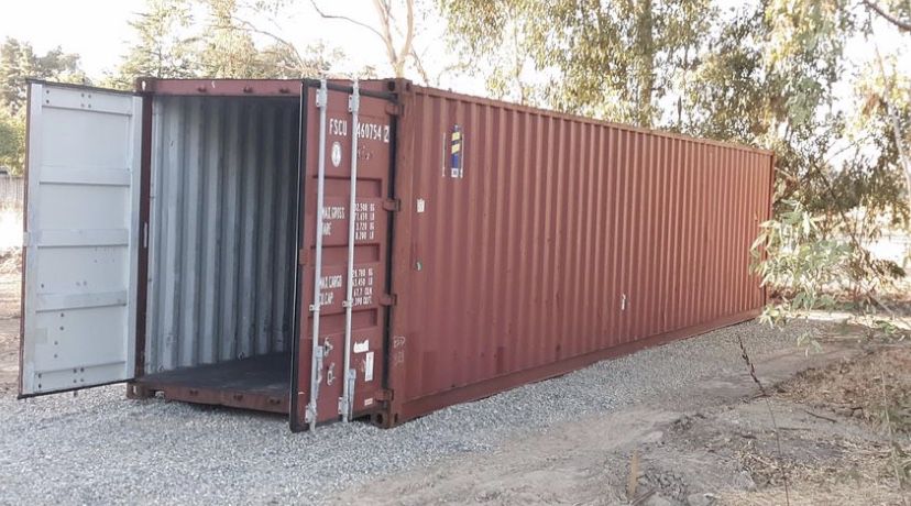 SHIPPING / STORAGE CONTAINERS. 20,40,40HC . BUY/SELL .Financing & Lease Available!  