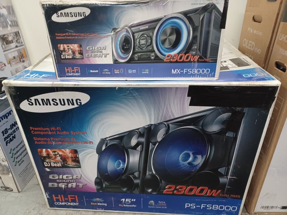 Samsung Giga Beat Powerful Dj Bluetooth Party System. CD Double USB Ports Bluetooth Radio And Guitar ๐ธ. Brand New