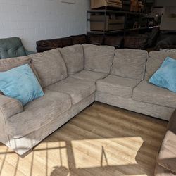 Free Delivery! Grey Modern Cloth Sectional Couch 