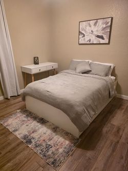 Bedroom set