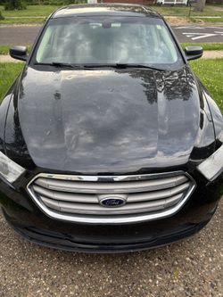 2014 Ford Taurus