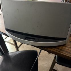 Bose SoundDock 10 Digital Music System Speaker