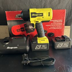$600$. NEW. 18 V 1/2" Drive MonsterLithium Cordless Impact Wrench Kit (Hi-Viz) 
