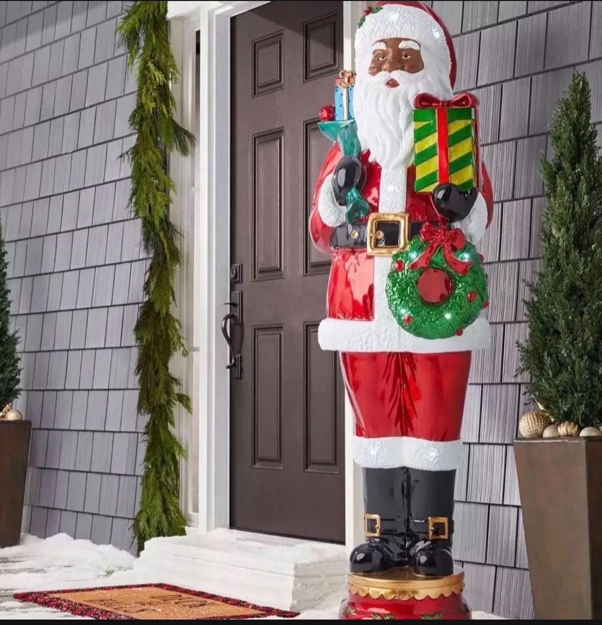 Member’s Mark 6’ Foot Santa Claus, Life Size LED Lit Resin Statue, Multicultural