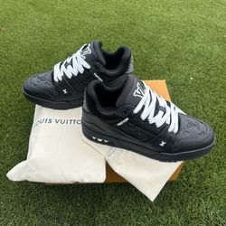 LV Trainers Black 