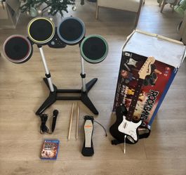 Ps4 Or Ps5 Rock Band 4 PS4 Wireless Bundle Fender Guitar Drums Mic Game Complete Tested