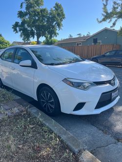 2014 Toyota Corolla LE Sedan